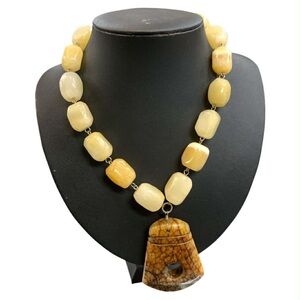 Agate Chic Yellow and Brown Pendant Necklace